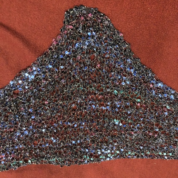 Triangular scarf - Picture 4 of 5